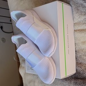 APL women's techloom bliss white shoes
